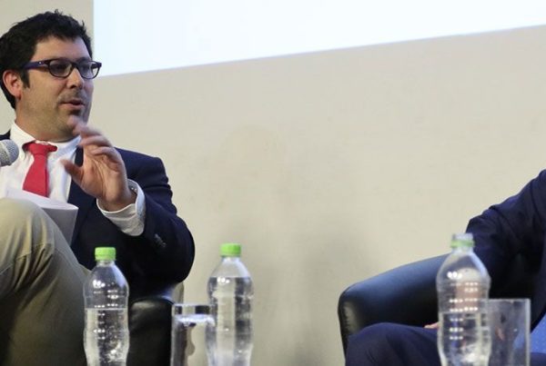 Ministro Cristian Delpiano Expone junto a ex canciller Heraldo Muñoz