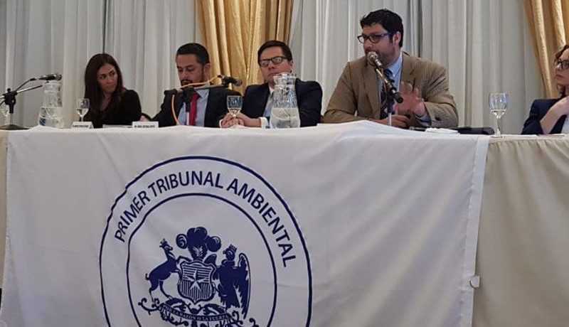 Ministros del Primer Tribunal Ambiental Exponen en Seminario en Argentina