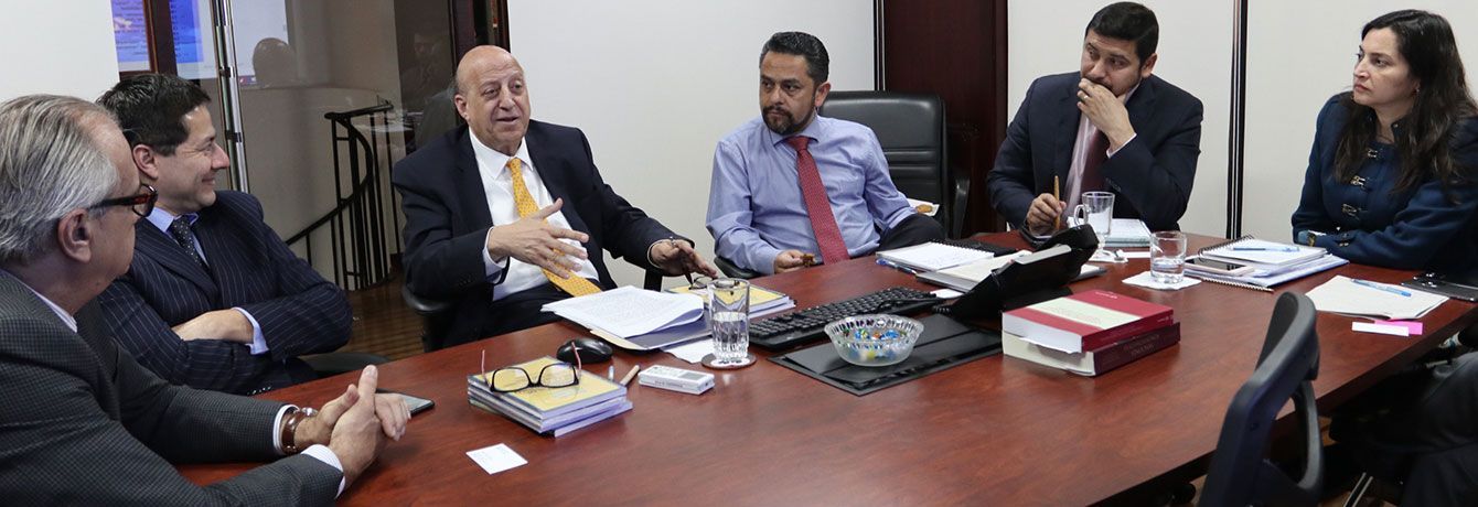Comité Jurídico participa en Charla Profesor Abuauad
