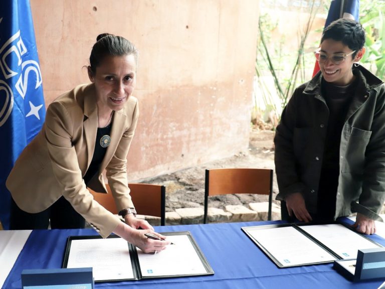 ESO y el Primer Tribunal Ambiental de Chile firman convenio de colaboración medioambiental