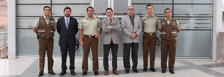 Ministros del 1TA son recibidos por General de Carabineros en Labocar