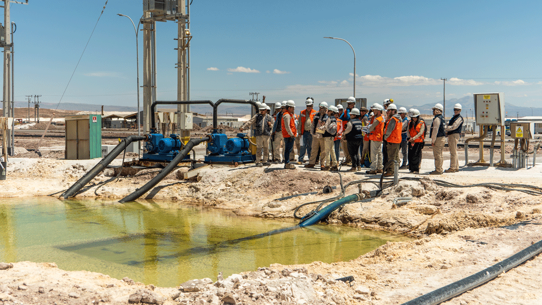 Primer Tribunal Ambiental recorre instalaciones de SQM Salar en la Región de Antofagasta por reclamación de comunidades indígenas